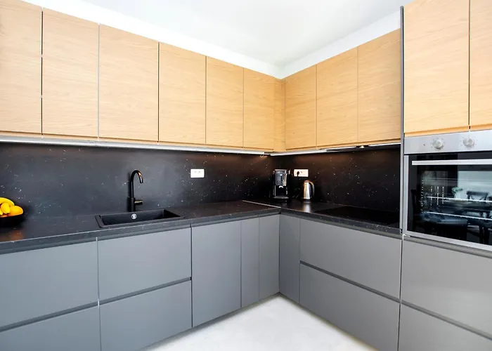 Pine Hills Apartman *