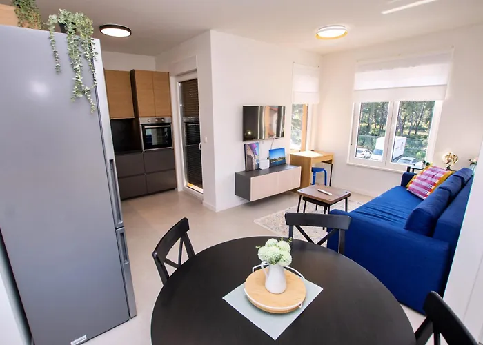 Pine Hills Apartman *